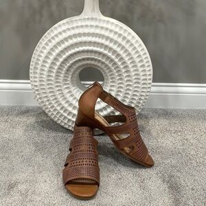 Womens Bella-Vita shoes
